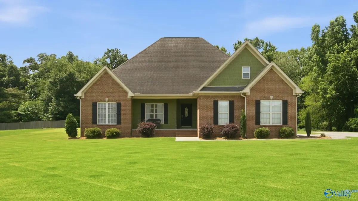 79 Woodbury Lane, Albertville, AL 35951 - #1