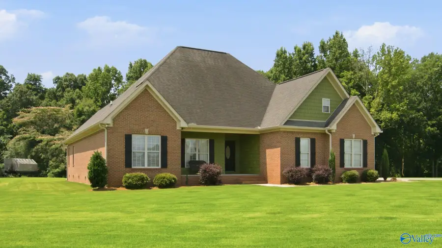 79 Woodbury Lane, Albertville, AL 35951 - #3