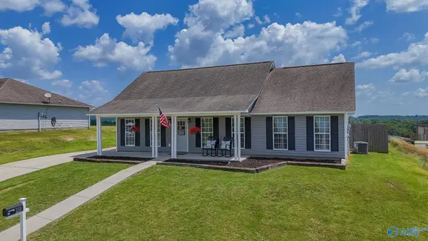 218 White Oak Circle, Cullman, AL 35057