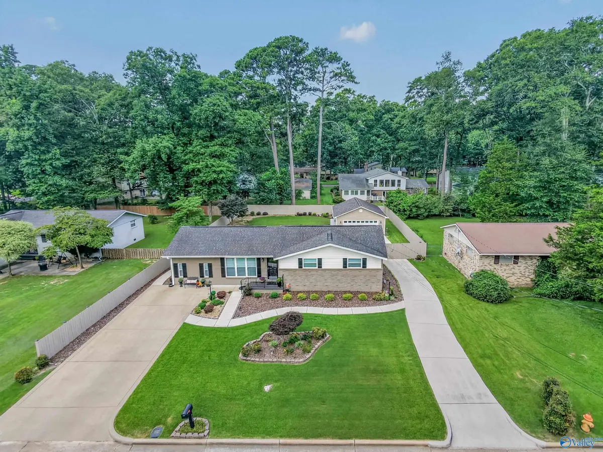 505 Jeffery Drive Nw, Huntsville, AL 35806 - #1