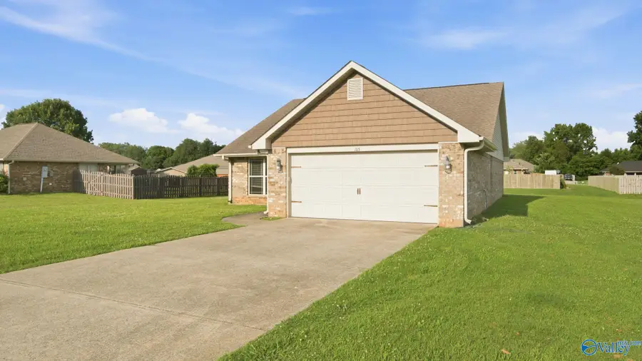 105 Denton Drive, Huntsville, AL 35811 - #3