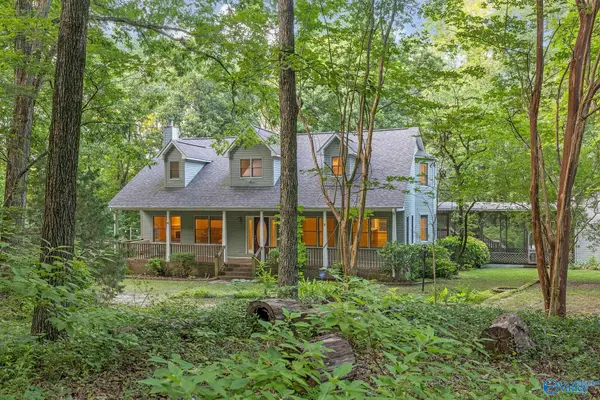 553 Mountain Oak Trail, Somerville, AL 35670