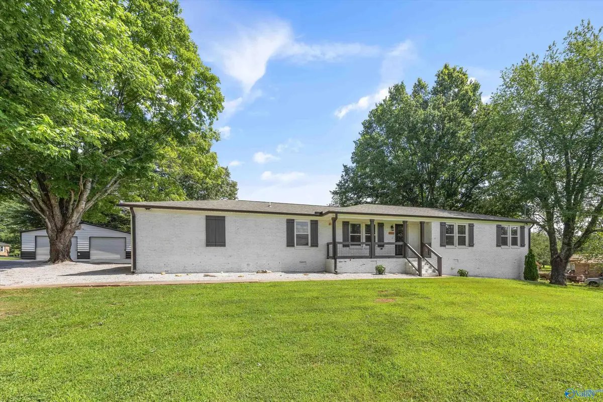 6112 Fairfield Drive, Huntsville, AL 35811 - #1