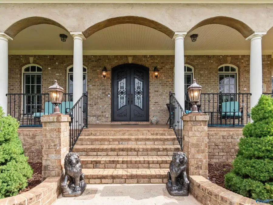 84 Lake Forest Blvd, Huntsville, AL 35824 - #3