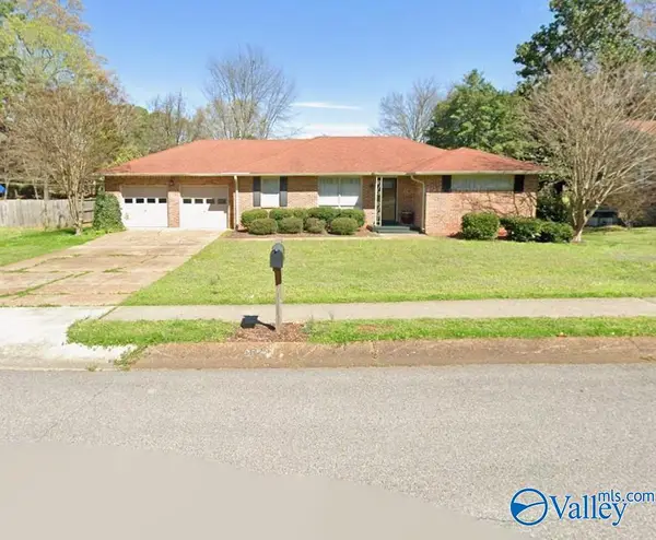 524 Graycroft Drive, Huntsville, AL 35802
