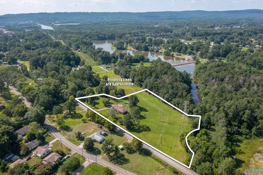 1328 Goodyear Avenue, Gadsden, AL 35903 - #2