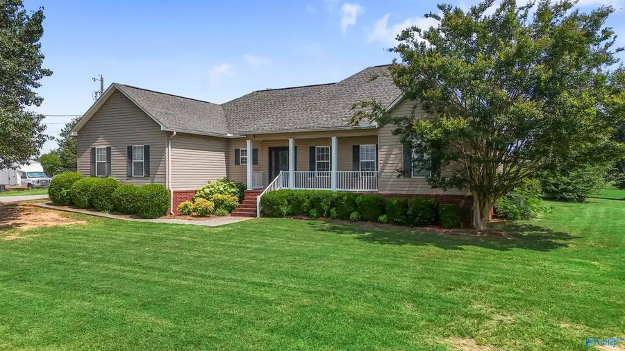 276 Brown Acres Road, Guntersville, AL 35976 - #2