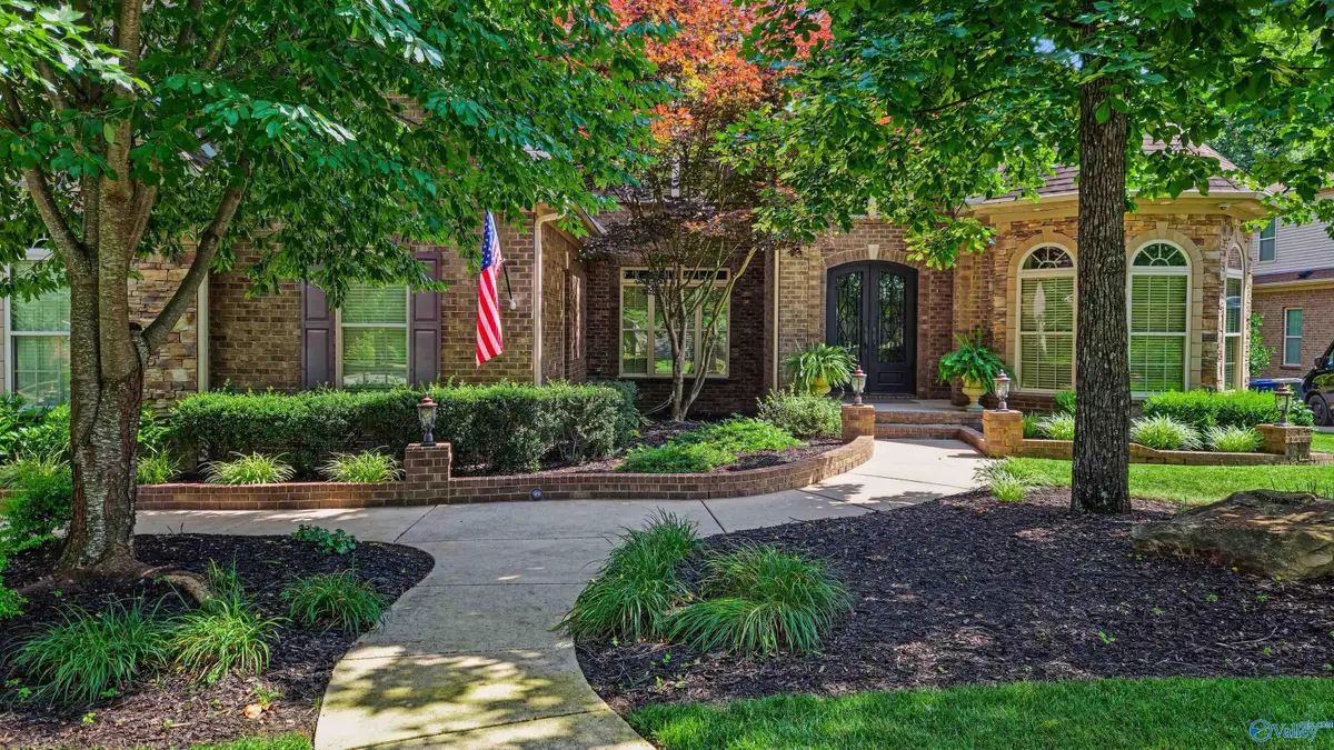 10 Bluff View Drive Se, Huntsville, AL 35803 - #1