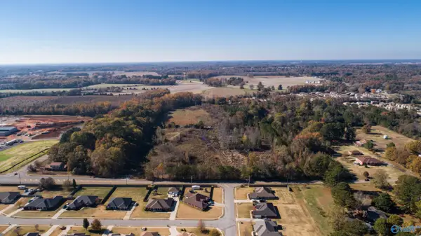 1 Troon Drive, Huntsville, AL 35757