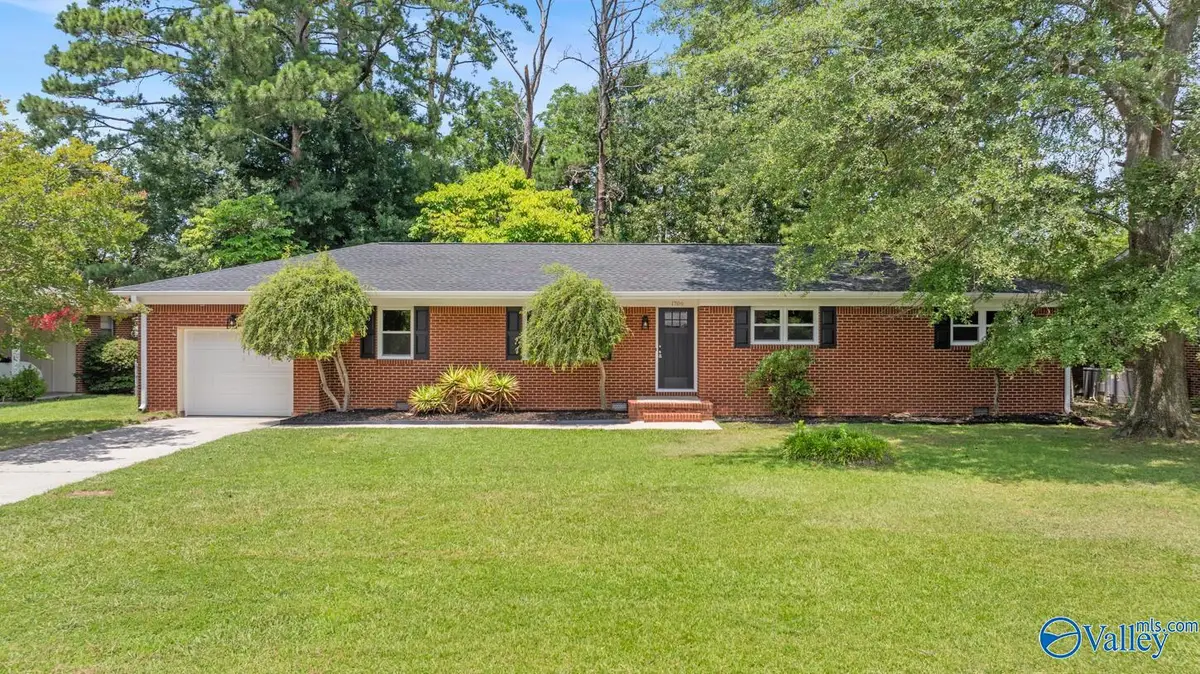 1706 Iris Street, Decatur, AL 35601 - #1