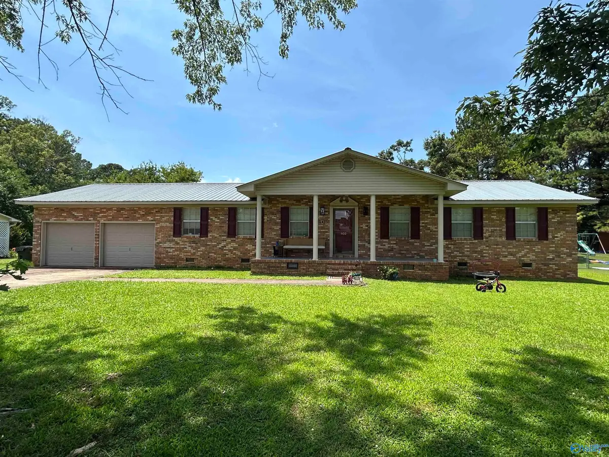 402 Highland Avenue, Scottsboro, AL 35768 - #1
