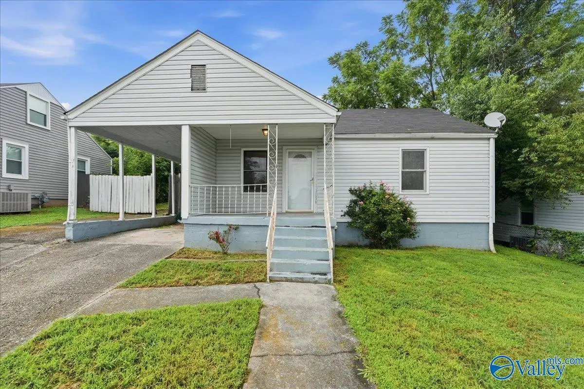 3910 Pine Avenue Sw, Huntsville, AL 35805 - #1