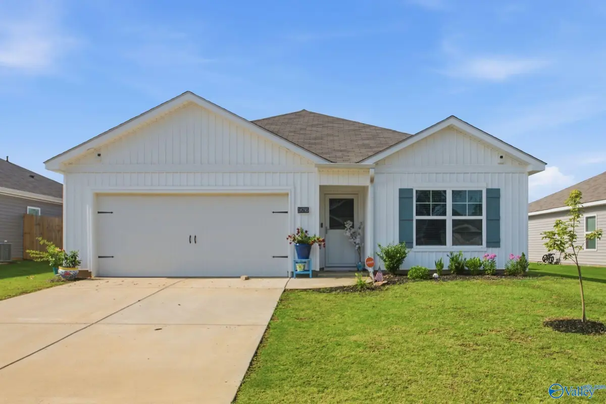 18795 Wicklow Circle, Athens, AL 35613 - #1