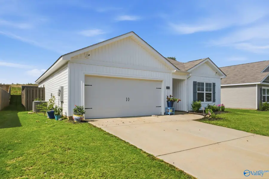 18795 Wicklow Circle, Athens, AL 35613 - #2
