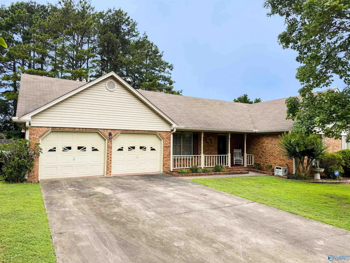 2911 Savannah Avenue, Decatur, AL 35603 - #1