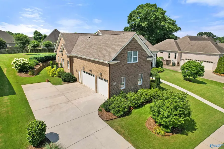 36 Lake Forest Blvd Sw, Huntsville, AL 35824 - #2