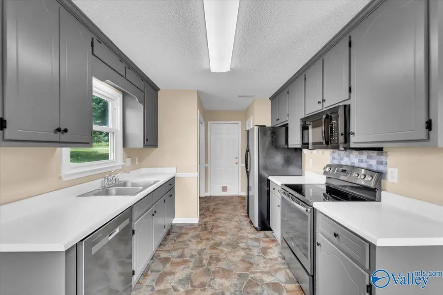 162 St Clair Drive, New Market, AL 35761 - #3