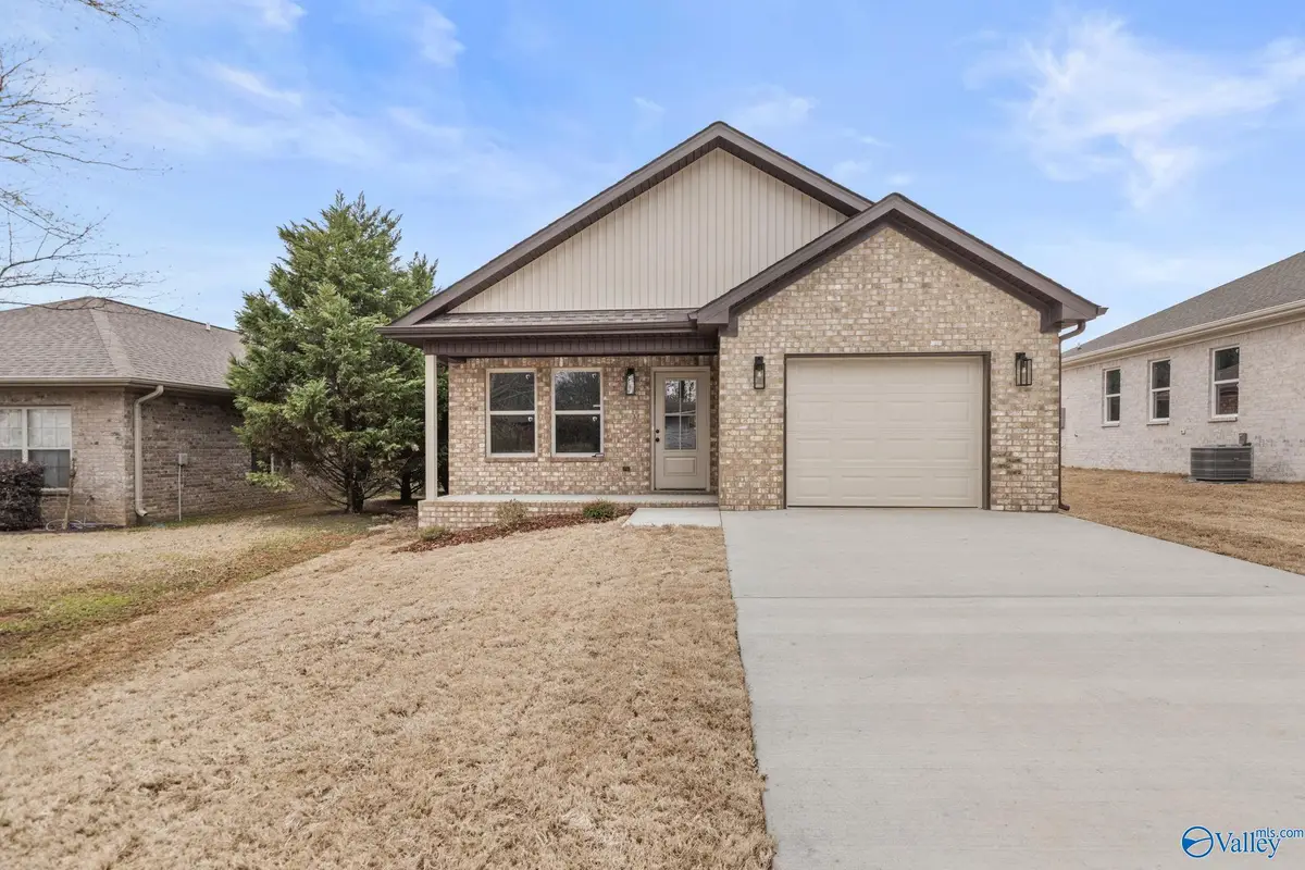 32 S Praire Street, Florence, AL 35630 - #1