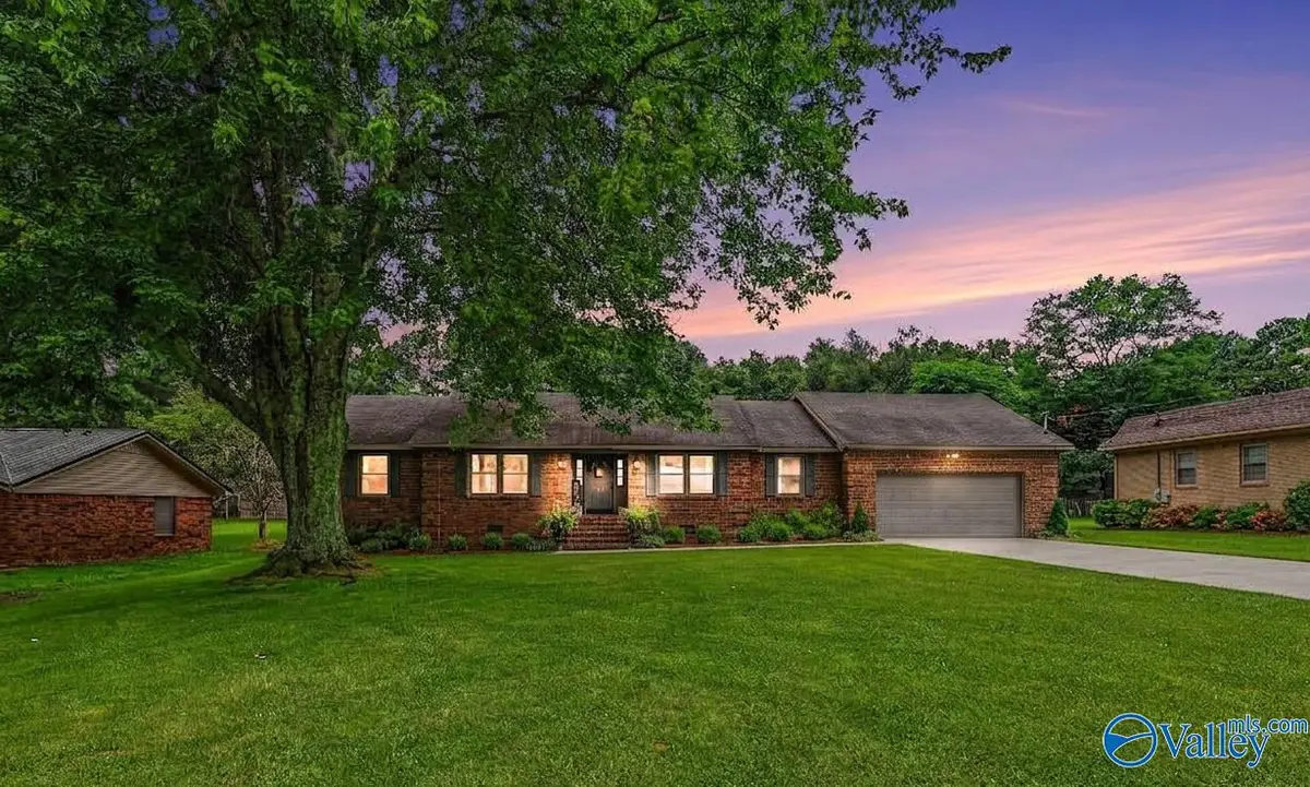 1404 Bains Street, Albertville, AL 35950 - #1