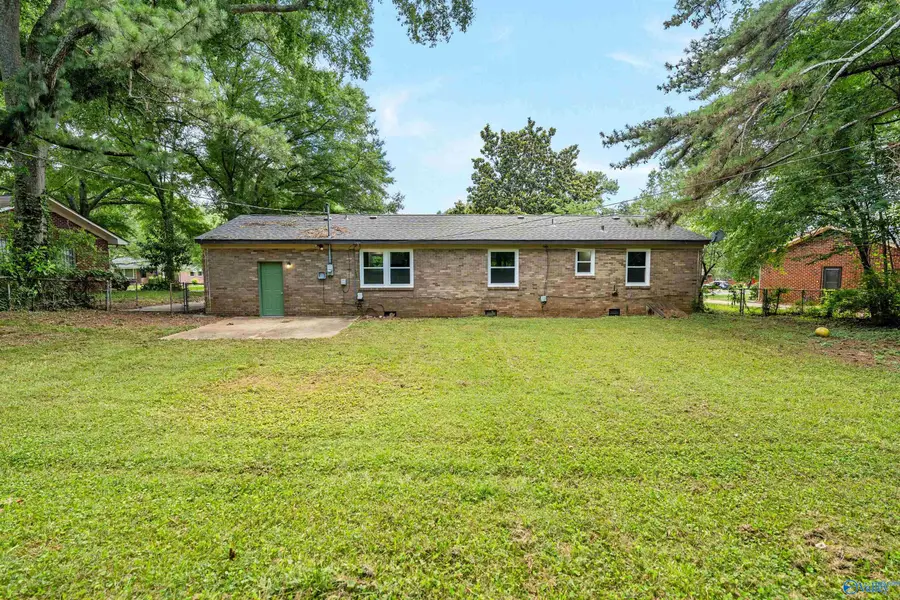 4401 Lakeview Drive Nw, Huntsville, AL 35810 - #2