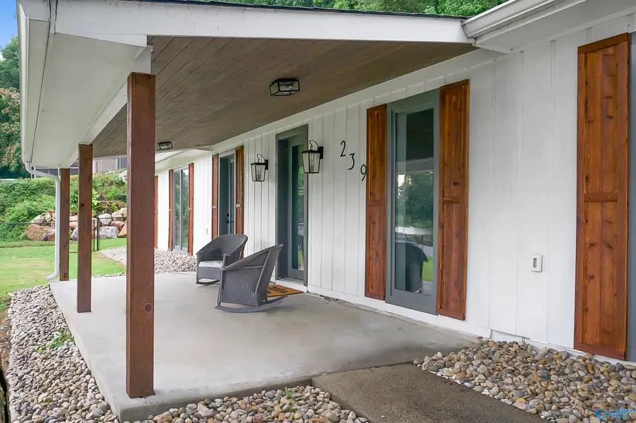 239 Riddles Bend Road, Rainbow City, AL 35906 - #3