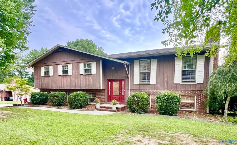 910 Brentwood Drive, Cullman, AL 35055 - #2