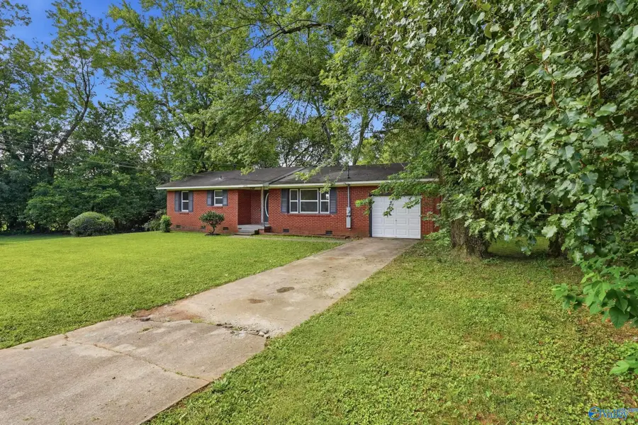 2703 Pinetree Lane Nw, Huntsville, AL 35810 - #3