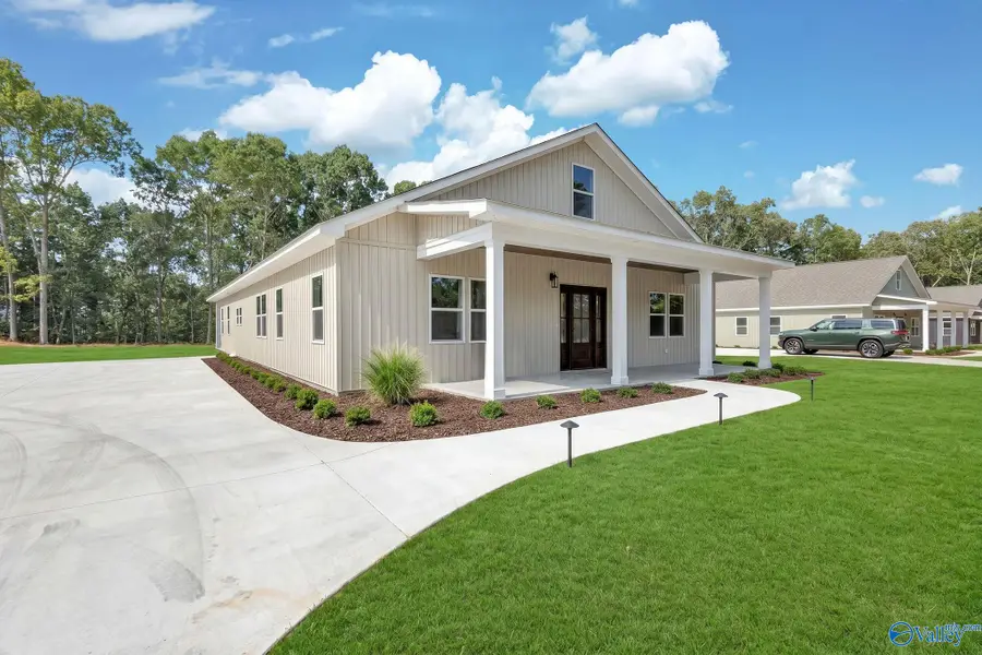 2070 Browns Valley Road, Guntersville, AL 35976 - #2