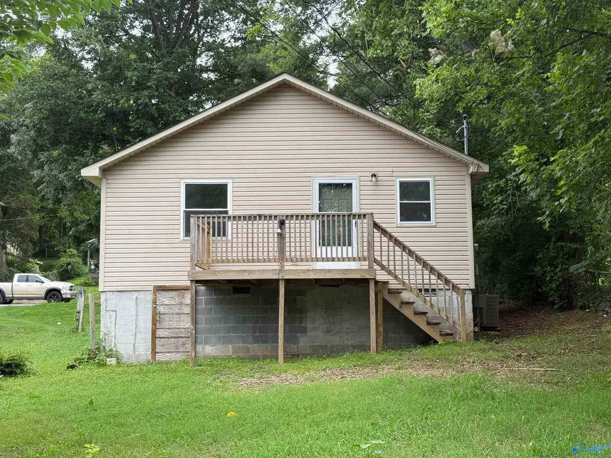 1819 Rayburn Avenue, Guntersville, AL 35976 - #1