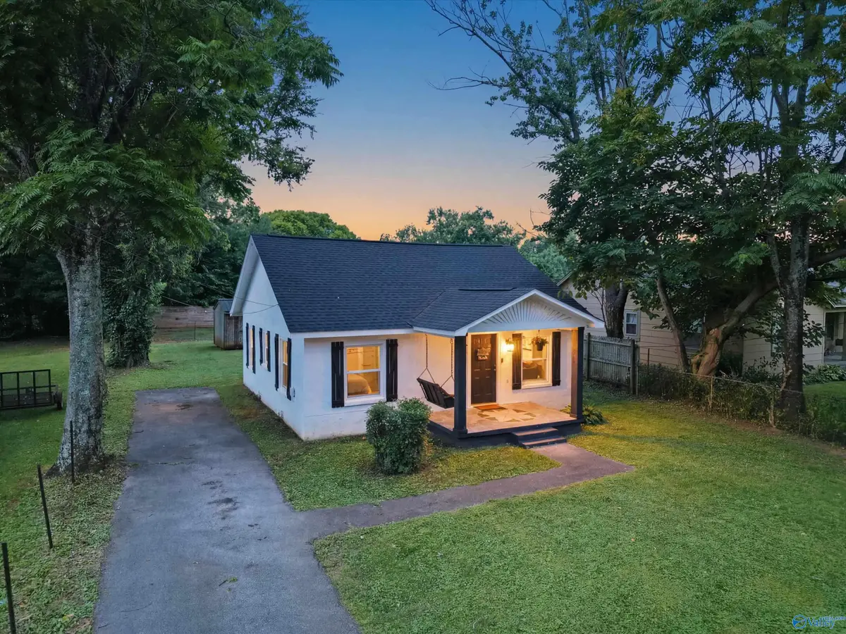 1721 Patterson Street Nw, Huntsville, AL 35816 - #1
