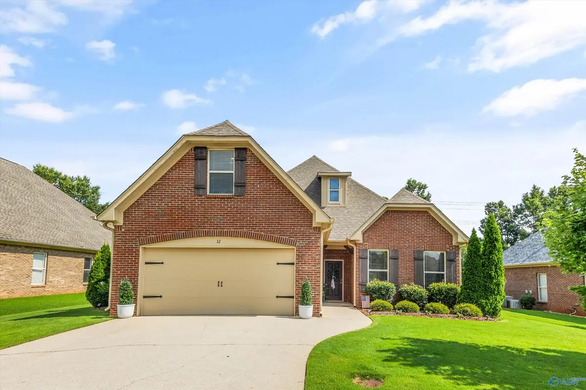 32 Maple Grove Blvd Sw, Huntsville, AL 35824 - #1