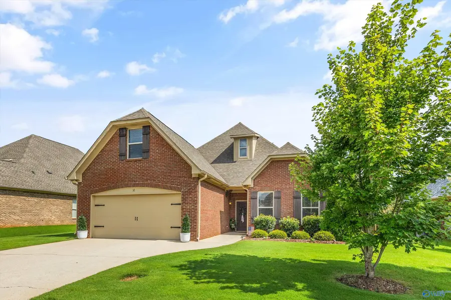 32 Maple Grove Blvd Sw, Huntsville, AL 35824 - #2