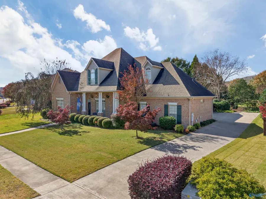 3202 Wellstone Lane Se, Owens Cross Roads, AL 35763 - #3
