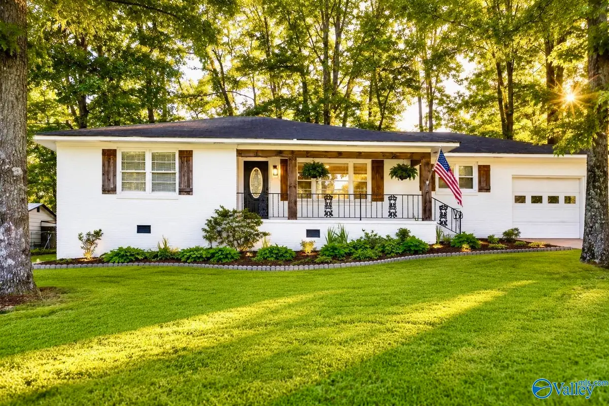 808 12th Avenue Nw, Arab, AL 35016 - #1