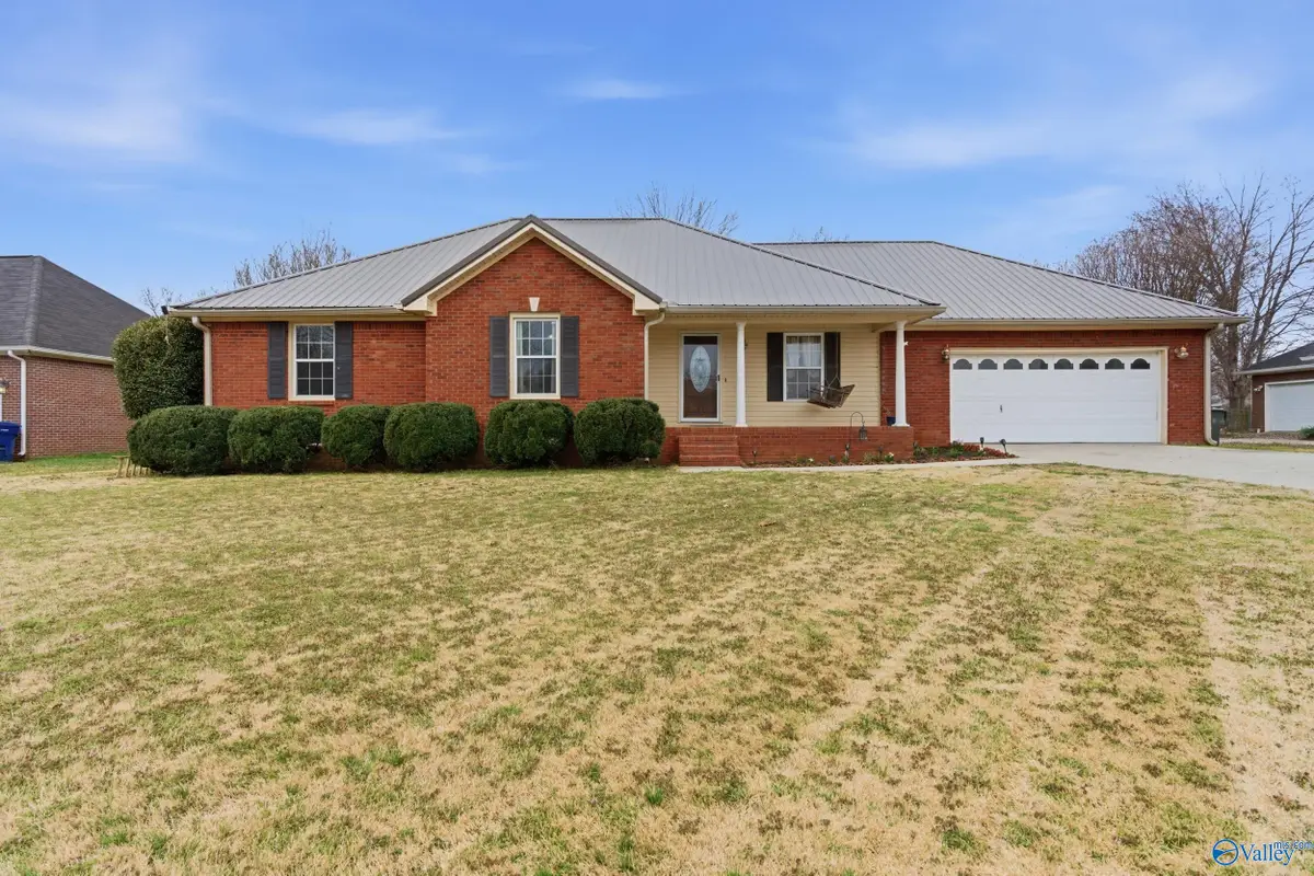 112 Gerald Drive, Hazel Green, AL 35750 - #1
