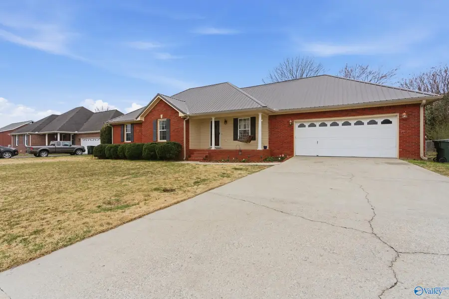 112 Gerald Drive, Hazel Green, AL 35750 - #2