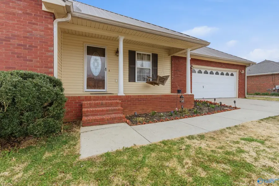 112 Gerald Drive, Hazel Green, AL 35750 - #3