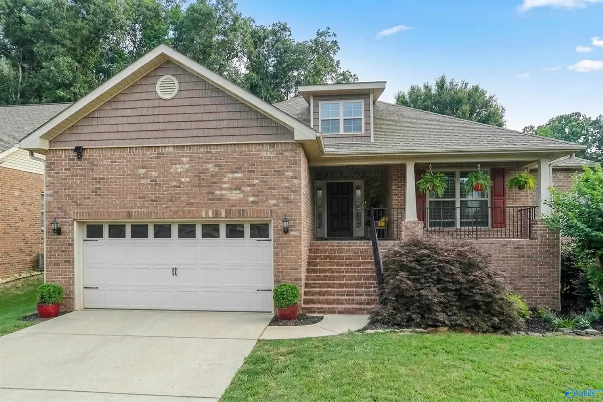 6805 Wintercrest Way, Owens Cross Roads, AL 35763 - #1