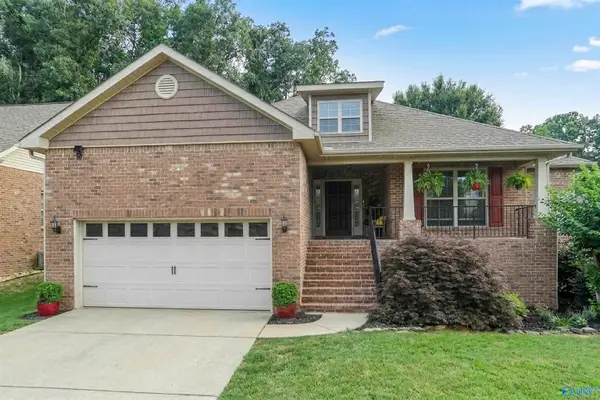 6805 Wintercrest Way, Owens Cross Roads, AL 35763