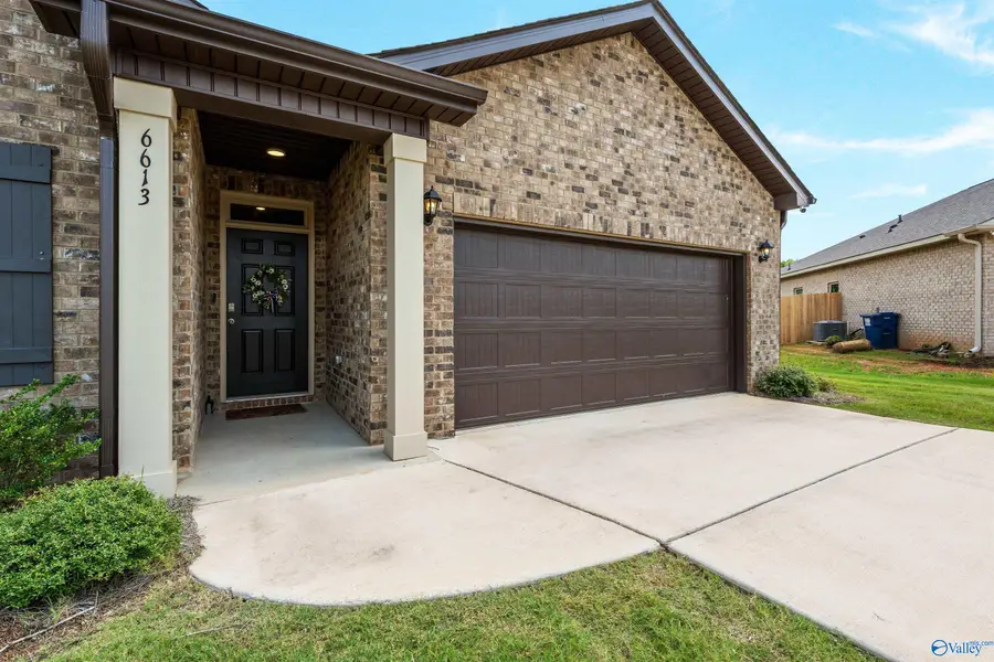 6613 Shearleaf Road Nw, Huntsville, AL 35806 - #2