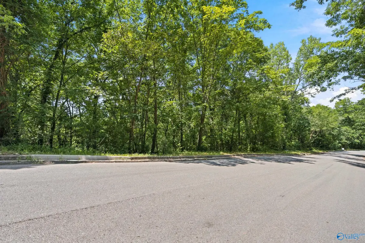 15012 Greentree Trail Se, Huntsville, AL 35803 - #1