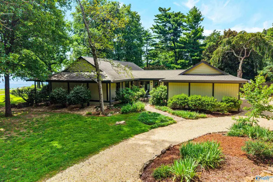 3315 Lookout Drive Se, Huntsville, AL 35801 - #3