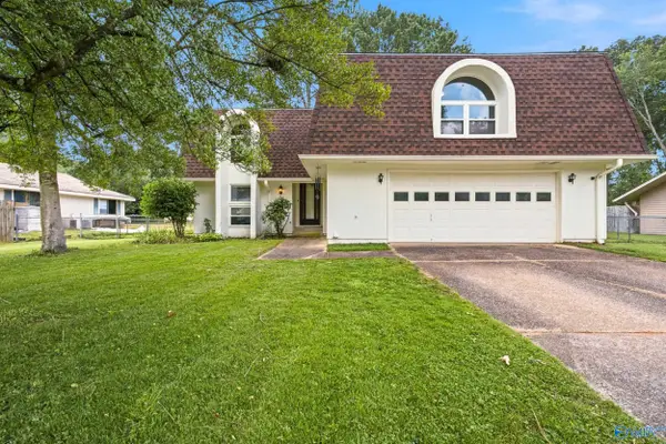 1924 Wrenwood Drive, Huntsville, AL 35803