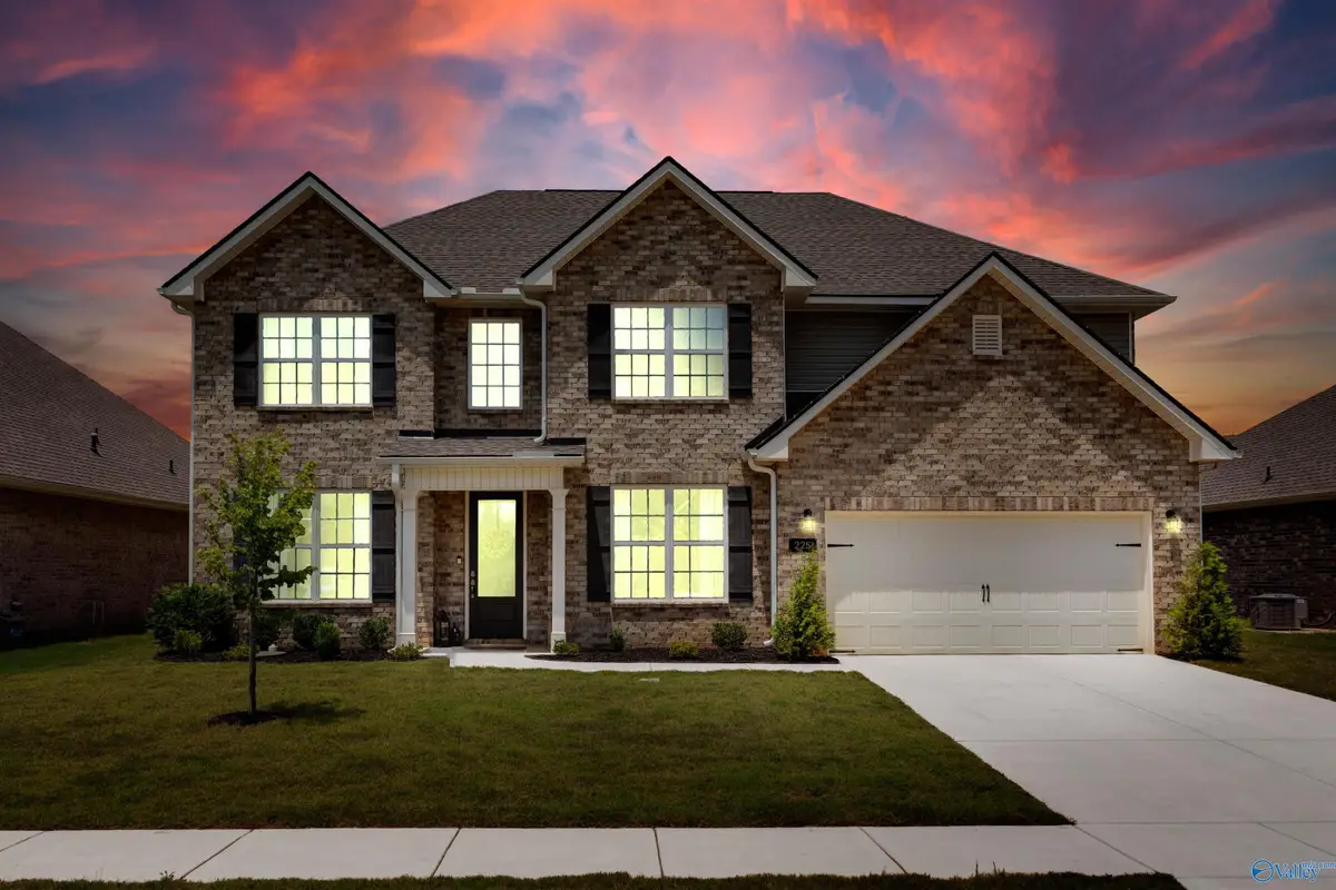 225 White Horse Way, Toney, AL 35773 - #1