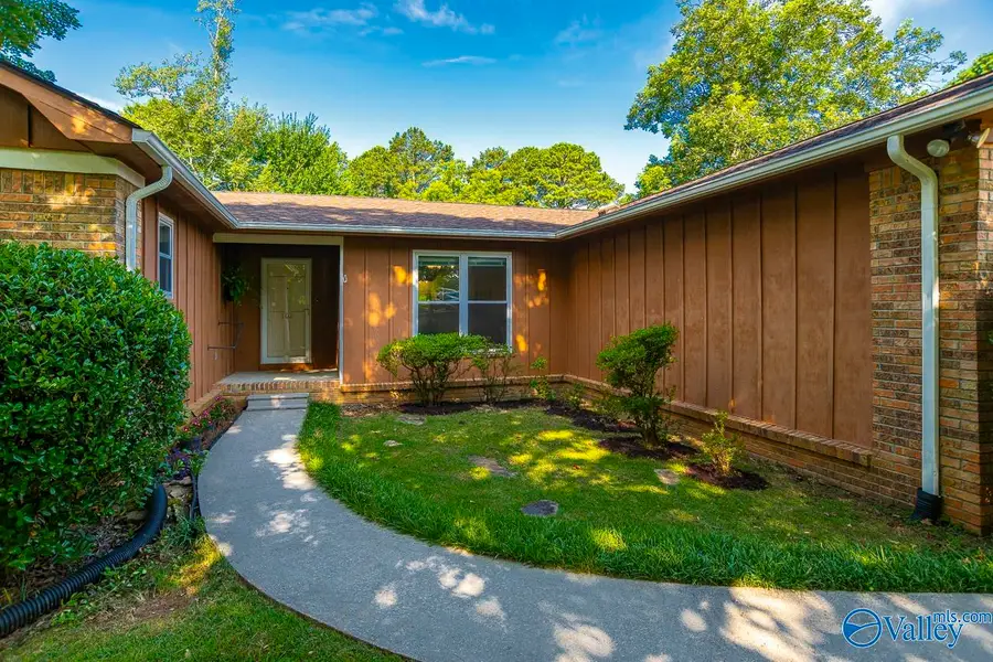 102 Francisco Road, Huntsville, AL 35811 - #3