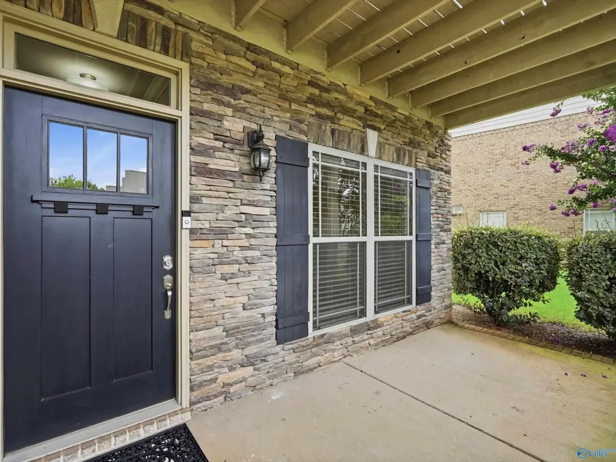 8 Leyland Drive Sw, Huntsville, AL 35824 - #2