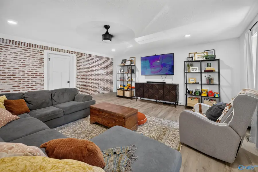 415 Lester Street, Glencoe, AL 35905 - #3