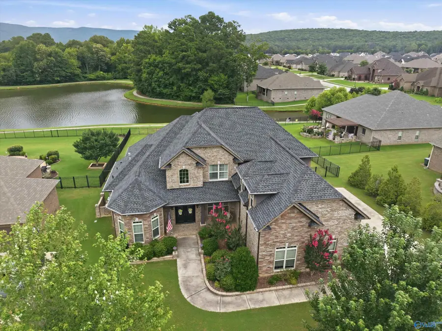 2017 Meadow Creek Circle Se, Owens Cross Roads, AL 35763 - #2
