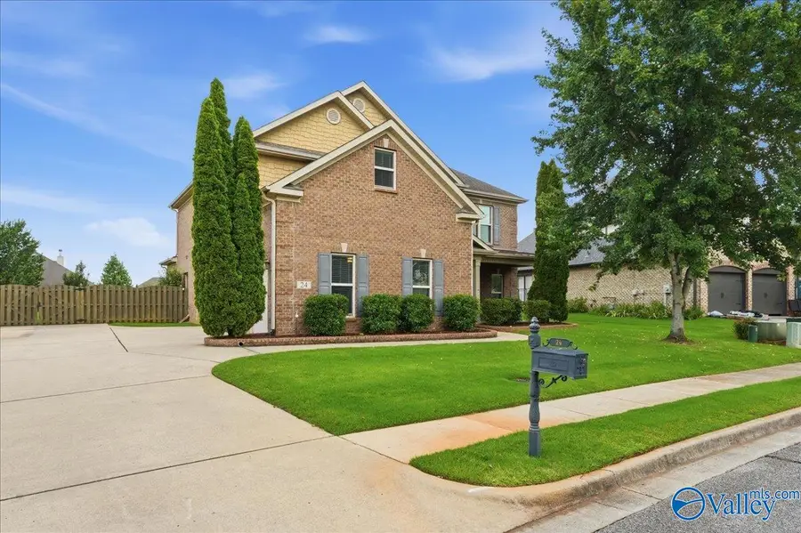 24 Hawthorn Heights Blvd Sw, Huntsville, AL 35824 - #2