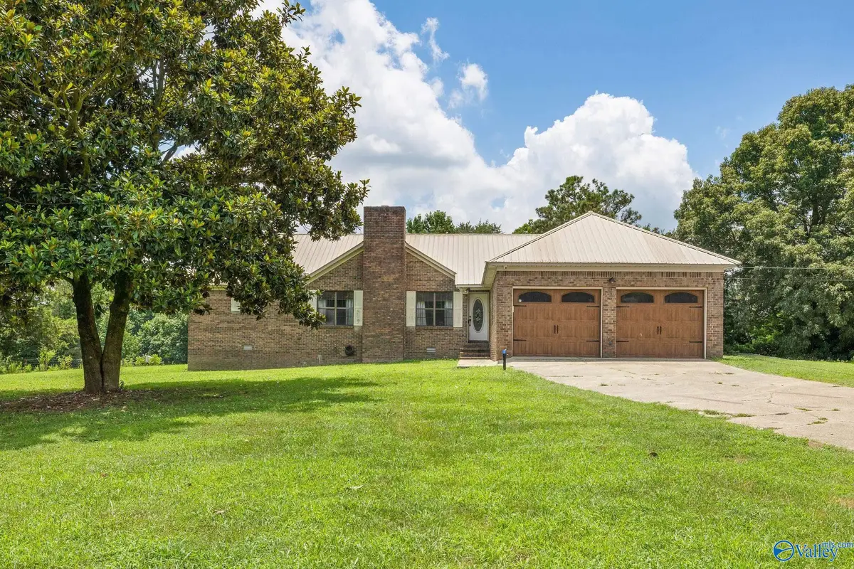 255 County Road 488, Crossville, AL 35962 - #1